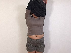 若い素人娘たちの初々しい裸 カメラの前で私服を脱いでオマ●コセルフ開帳　サンプル画像10